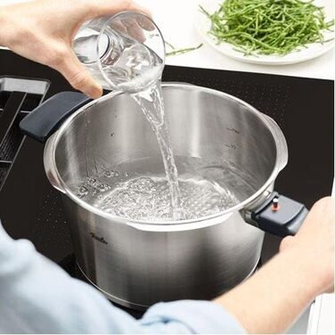 Набор скороварок Fissler Vitavit Premium 6 л / 2,5 л