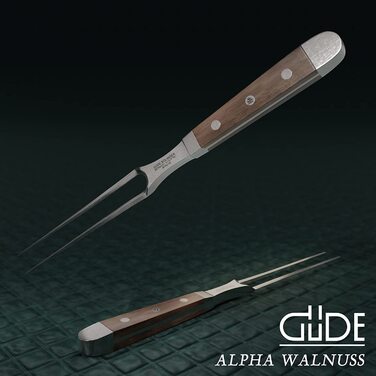 Вилка для мяса кованая GÜDE Solingen 18 см, с ручкой из орехового дерева