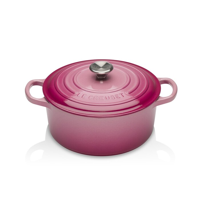 Кастрюля / жаровня с крышкой 24 см, малиновый Signature Le Creuset
