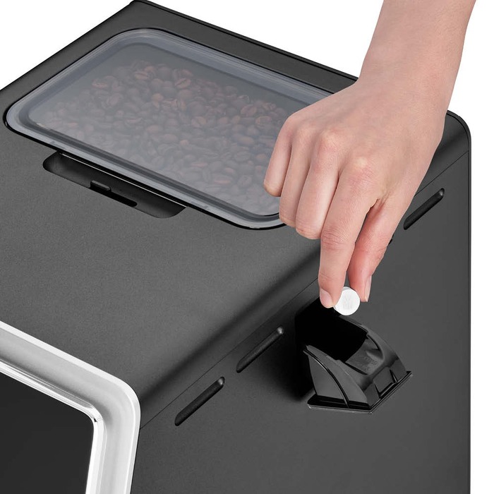 Кофемашина на 2 чашки со вспенивателем молока, серебристо-черная Perfection 760L WMF