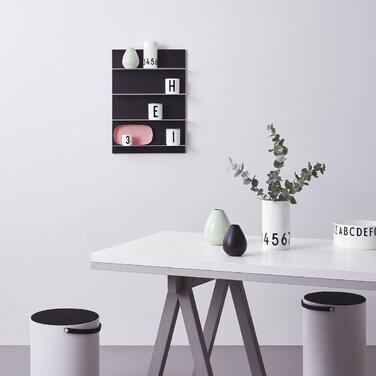 Ваза 15 см черная Royal Vase Design Letters