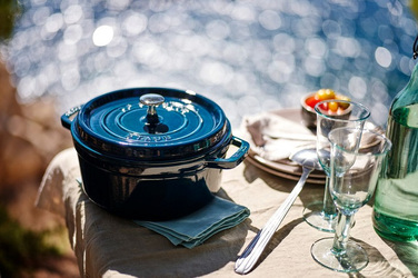 Кастрюля / жаровня 20 см с крышкой La Mer Staub