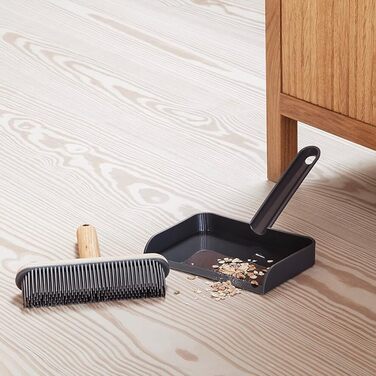 Ручная щетка и совок 24,7 см Eva Solo