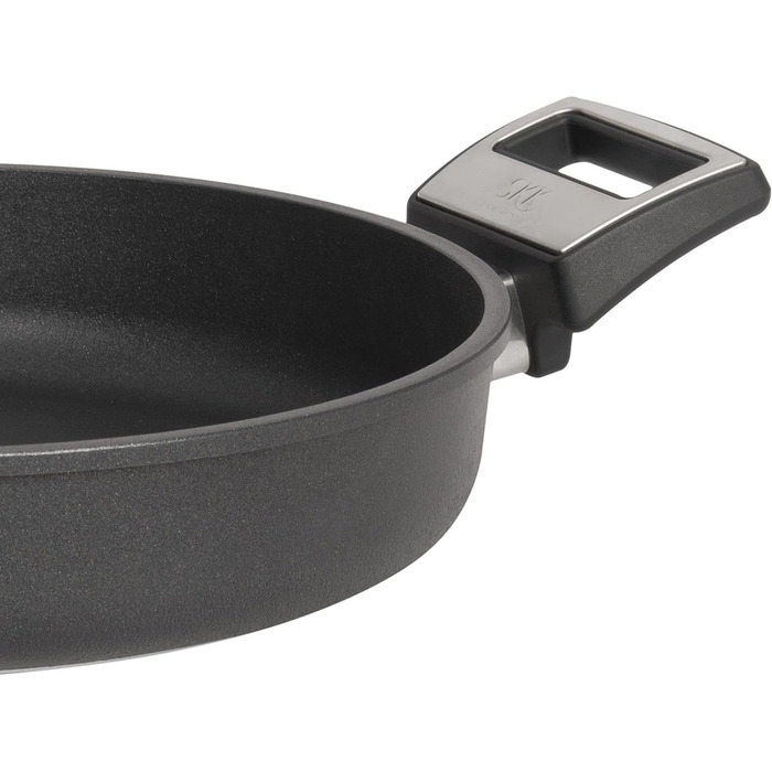 Сковорода с крышкой 32 см SKK