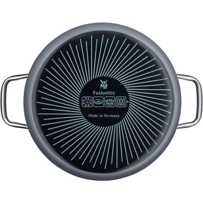 Кастрюля с крышкой 24 см Calm Grey Essential Fusiontec WMF