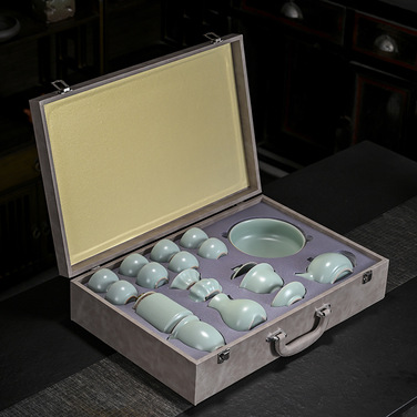 Чайный сервиз из 15 предметов Ru Kiln