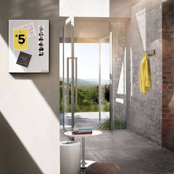 Ключница настенная с магнитной доской 20 x 30 см белая Velio Blomus