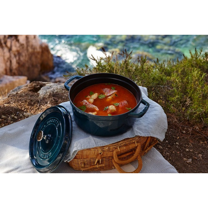 Кастрюля / жаровня 20 см с крышкой La Mer Staub