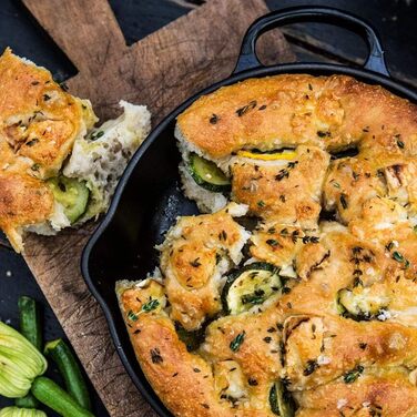 Сковорода для жарки и сервировки 23 см Signature Black Le Creuset