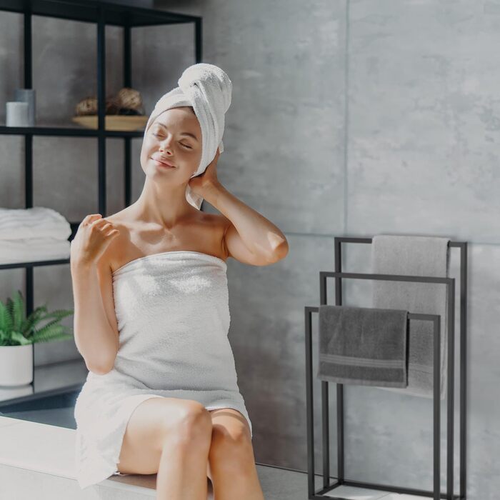 Вешалка для полотенец с 3 перекладинами 82,5 x 46 x 21 см Relaxdays