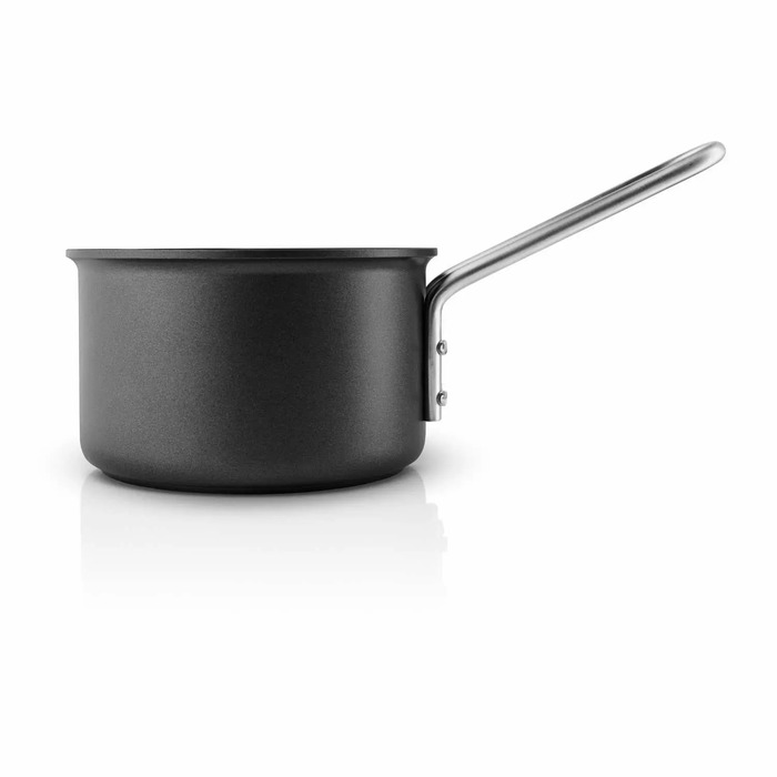 Кастрюля 1,1 л Black Line Eva Solo