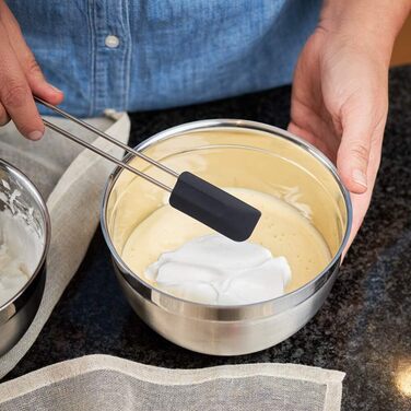 Лопатка-скребок силиконовая 20 см Black Rosle