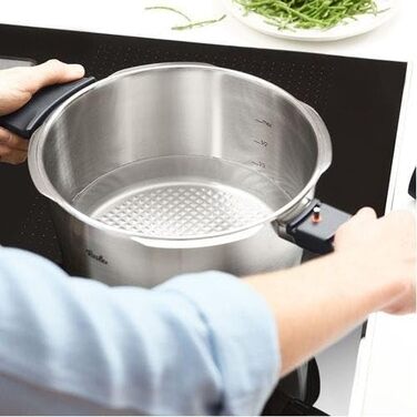 Набор скороварок Fissler Vitavit Premium 6 л / 2,5 л