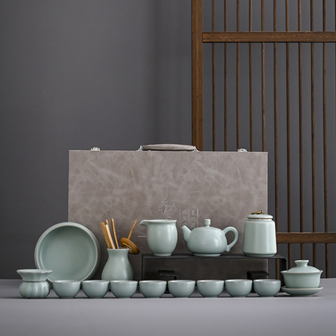 Чайный сервиз из 15 предметов Ru Kiln