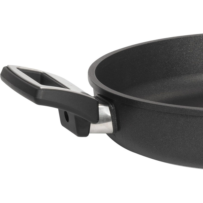 Сковорода с крышкой 32 см SKK