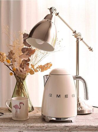 Электрический чайник 1,7 л 2400 Вт Cream Smeg