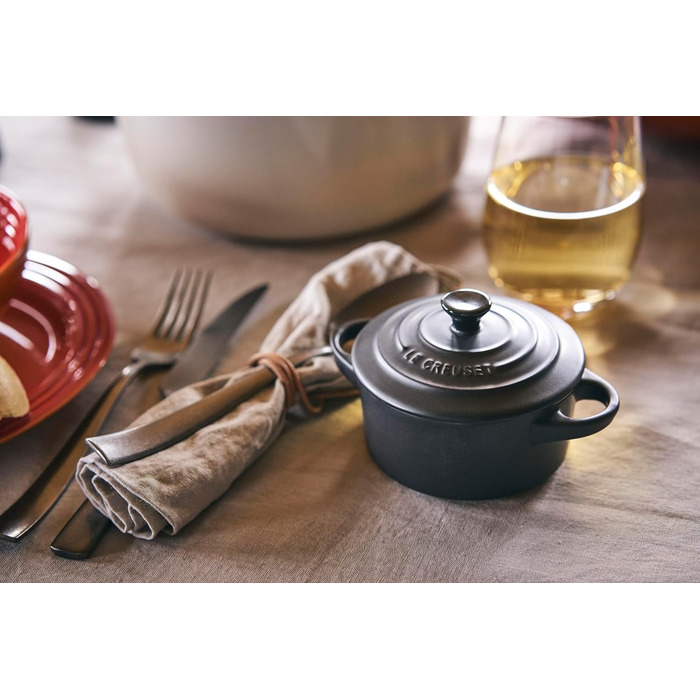 Мини-кастрюля / жаровня 10 см, матовый черный Le Creuset