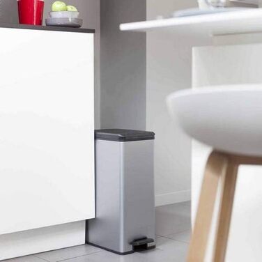 Мусорный бак 40 л CURVER